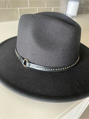 a.n.a Black Felt Fedora Hat
